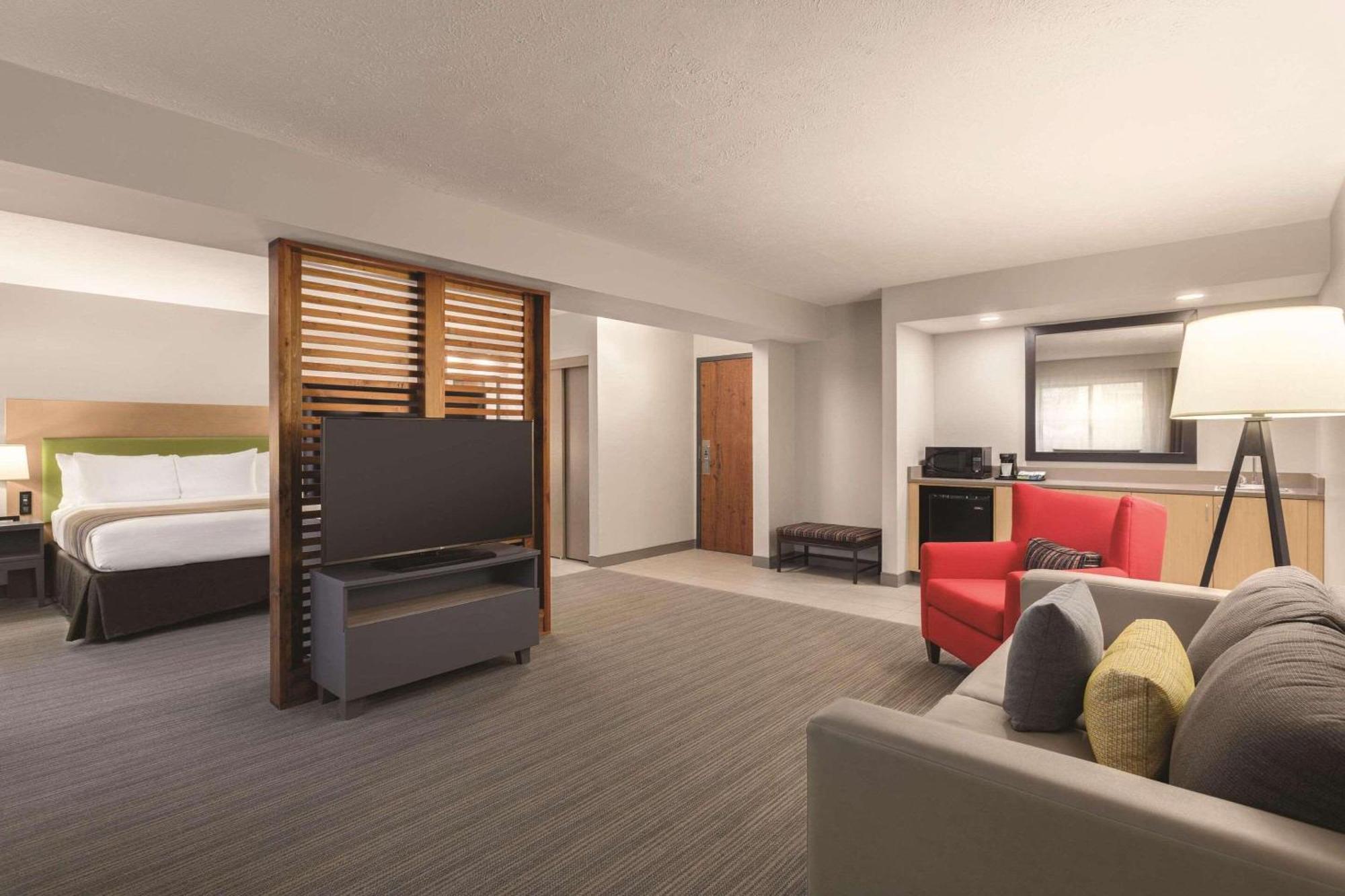 Country Inn & Suites By Radisson, Erie, Pa Kearsarge Экстерьер фото